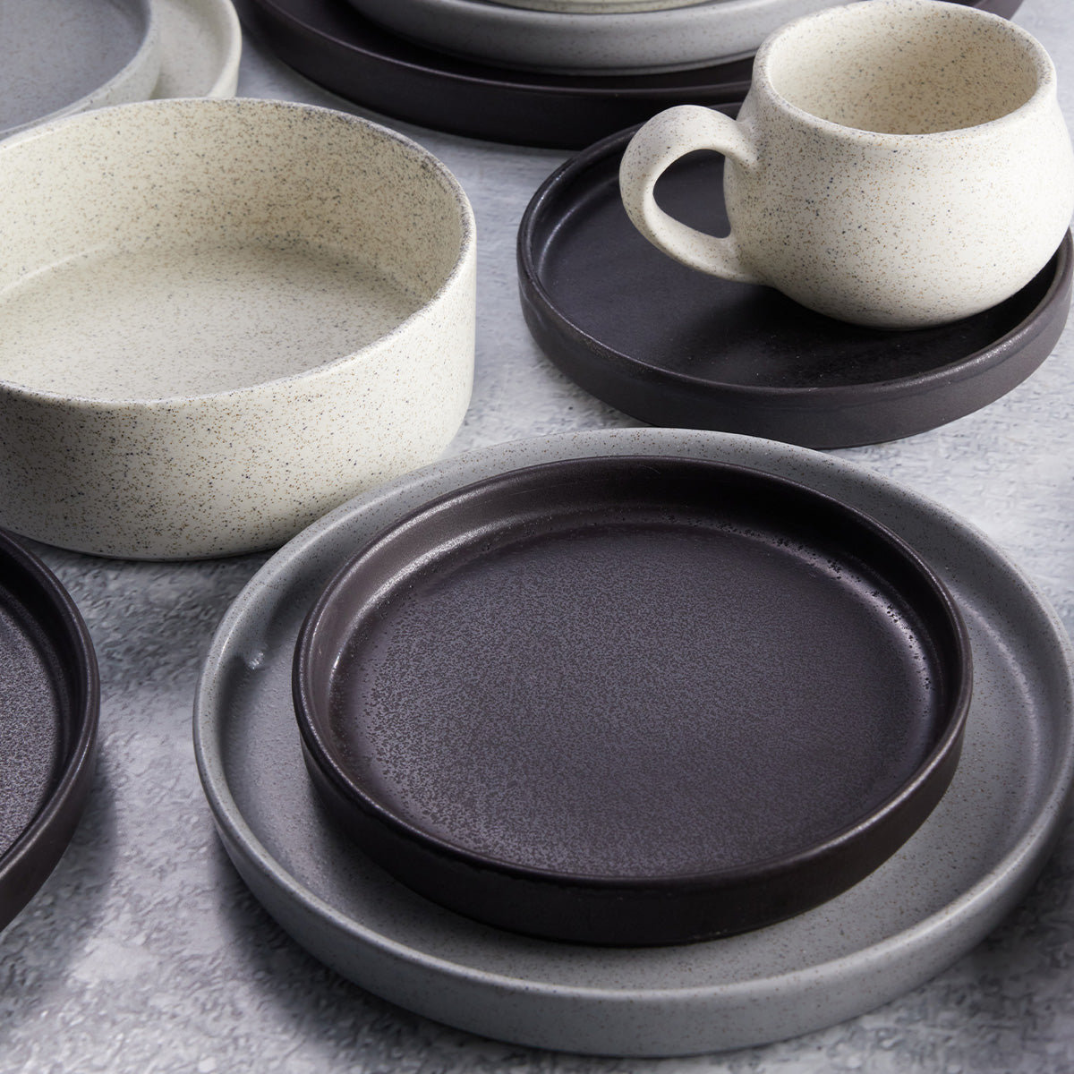 Vajilla Rustic Black (Set 12 Piezas/4 Personas) - Arantimx